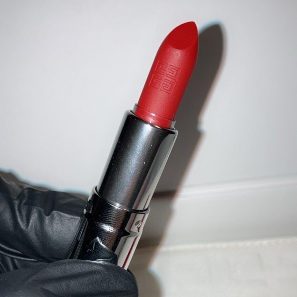 Givenchy Le Rouge deep velvet n37 lipstick. NEW
